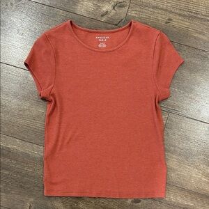 New with tags! American Eagle Outfitters Women's Short Sleeve Rust Tee size M